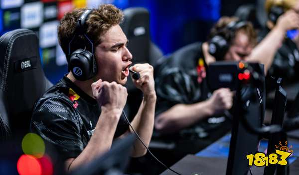 深度分析：CN《无畏契约》战术风格为何在全球独树一帜？